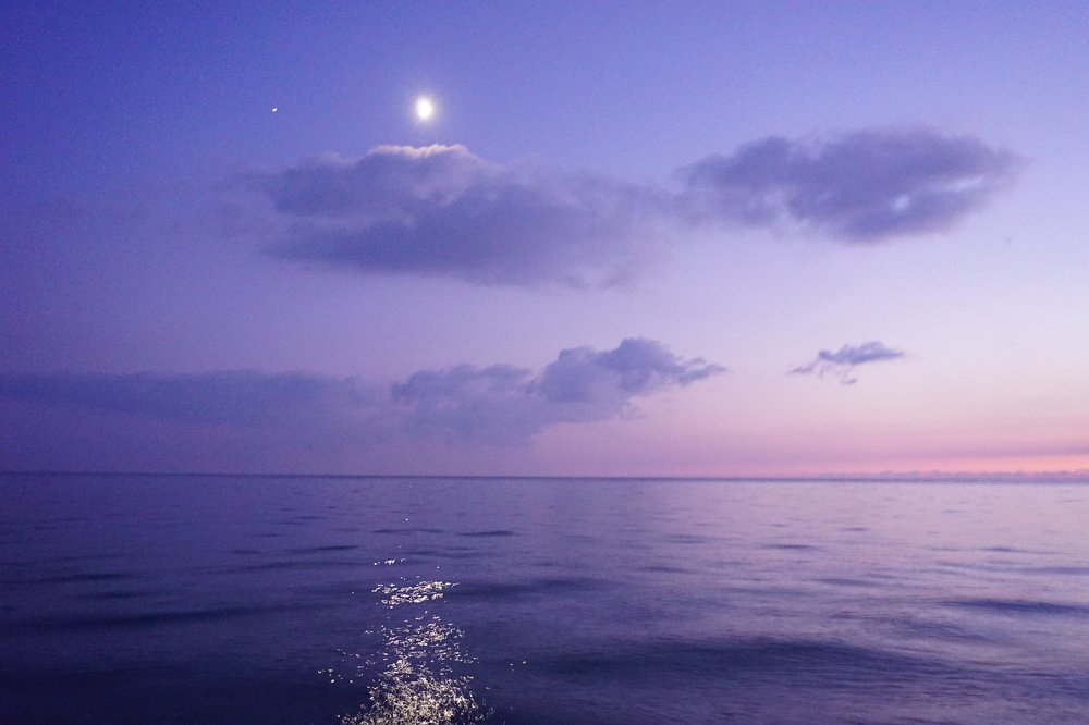 Ночное море.