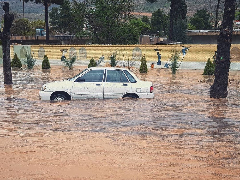 Photograph by Mohammad Damshekan