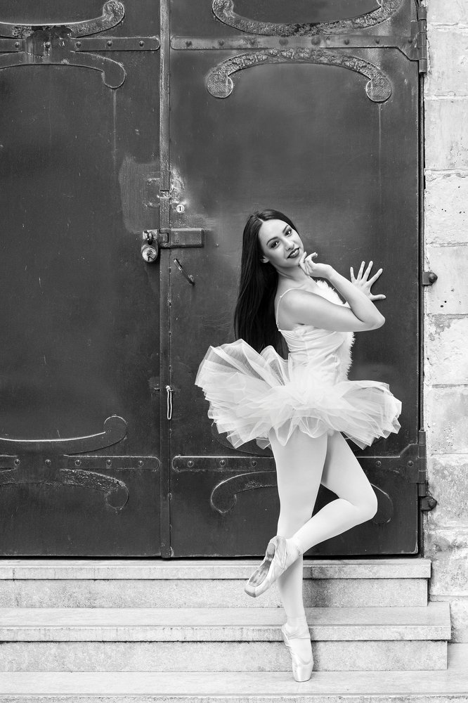 Ballerina at Mdina