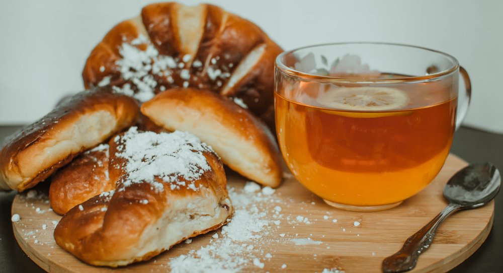 Чай с пирожками