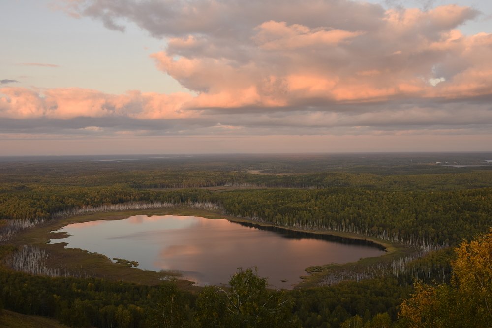 озеро Свелое