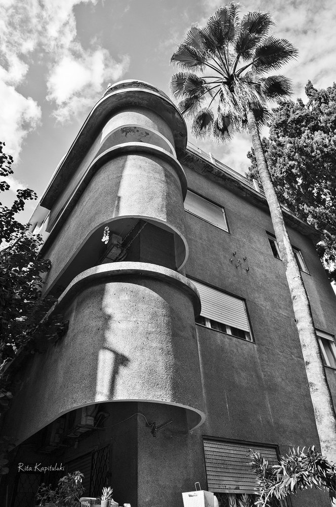 Photograph by Rita Kapitulski