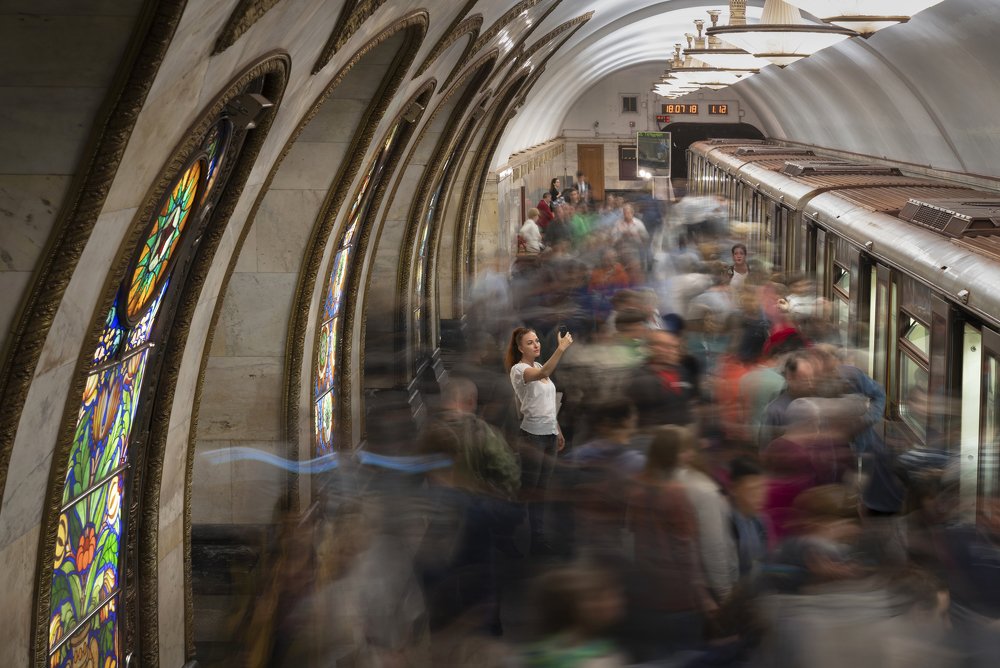 Броуновское движение в час пик в Московском метро