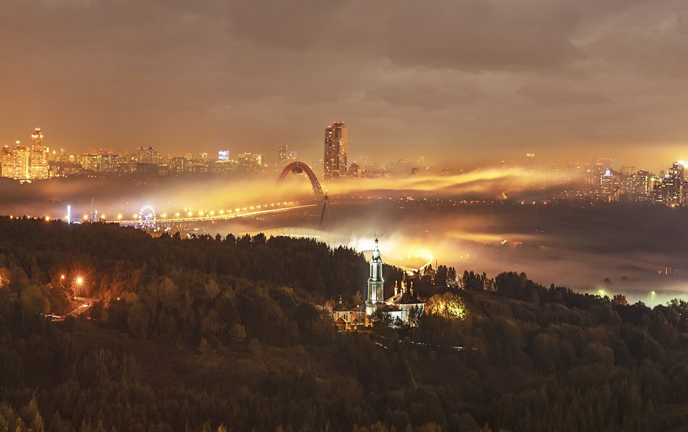 Уникальный снимок Живописного моста.