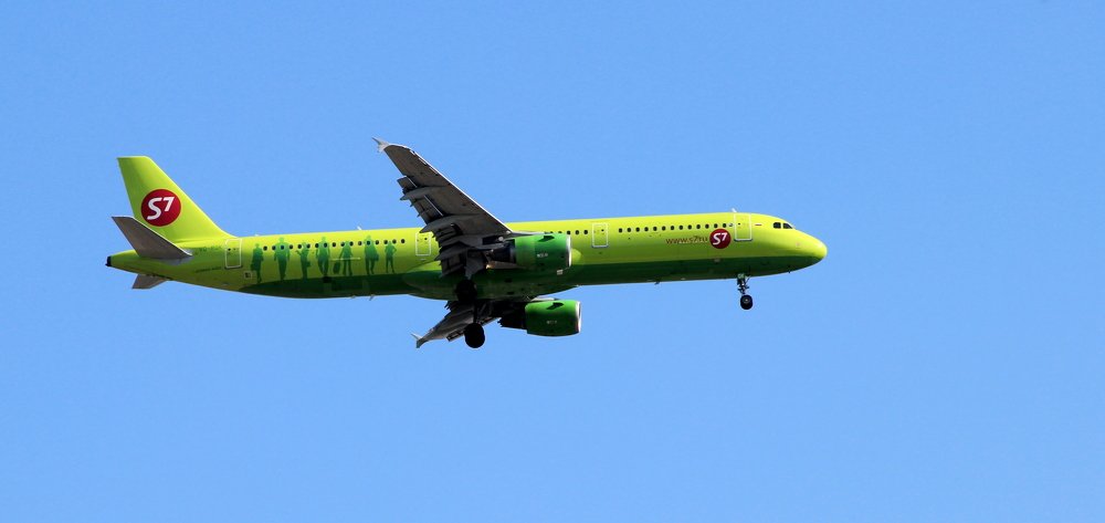 "Огурец" летит.