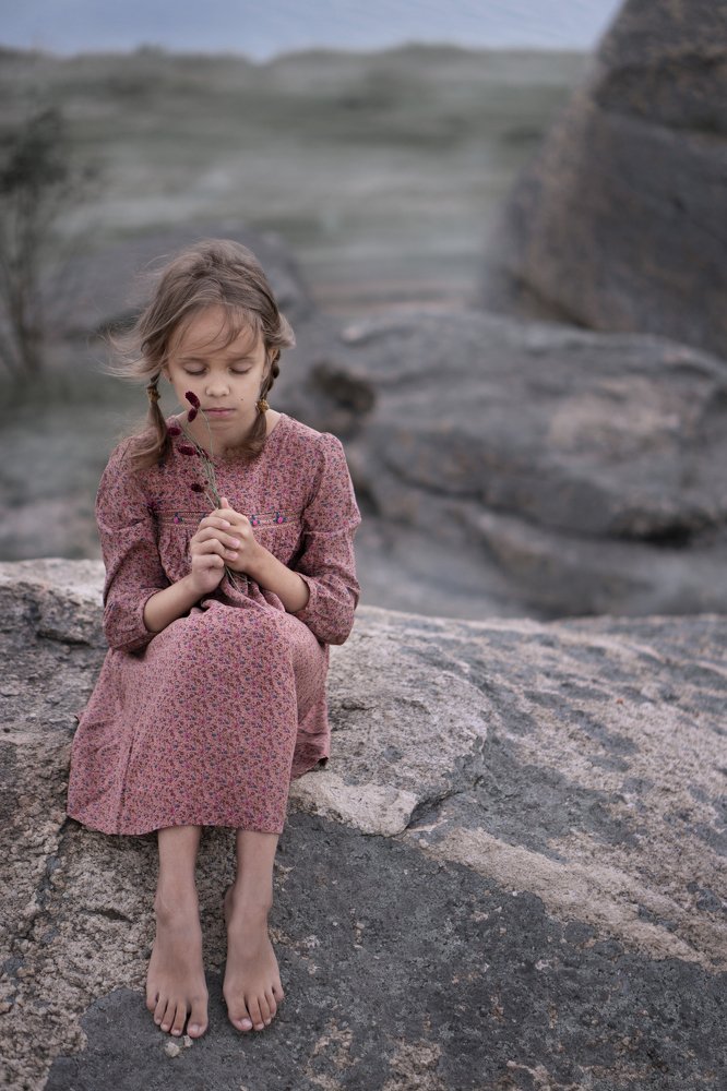 предчувствуя осень