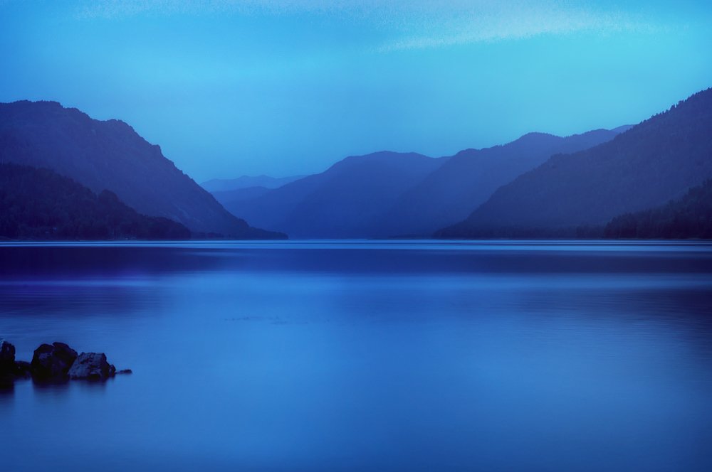 Телецкое озеро после заката