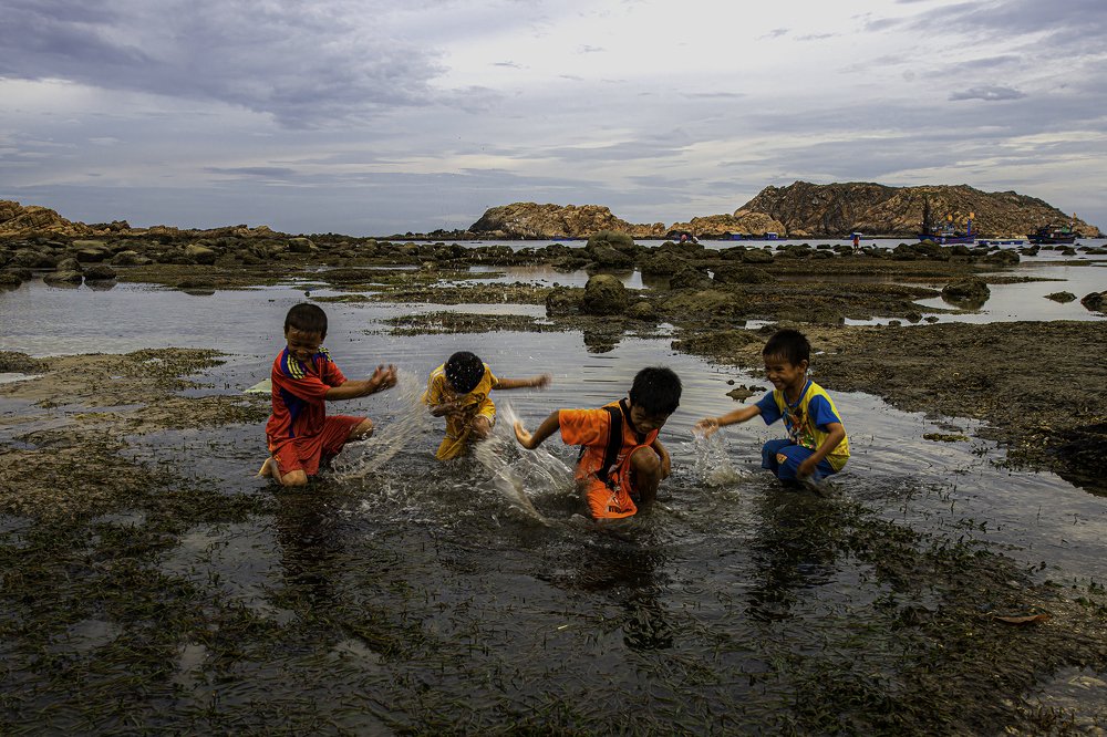 Photograph by HOA TRAN TRUNG