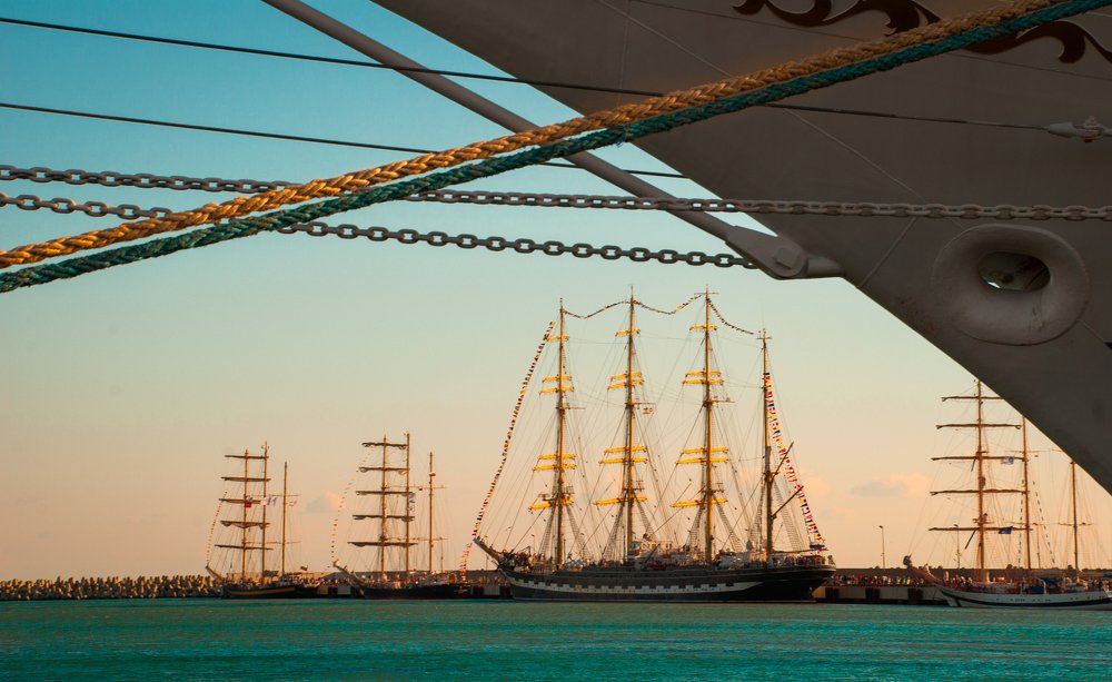 Золотые мачты