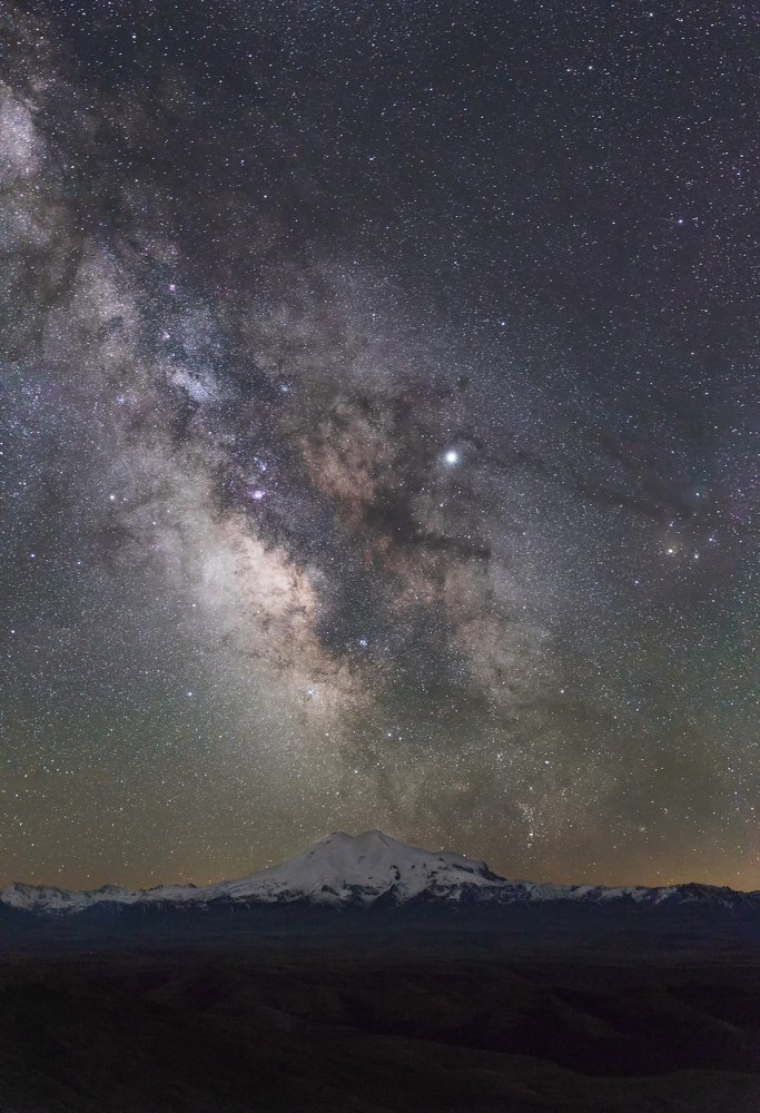 Ночной Эльбрус