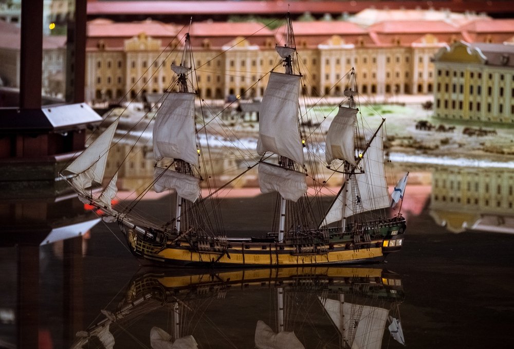 Выставка миниатюры в Санкт-Петербурге.