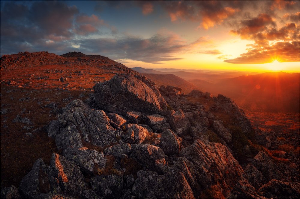 Рассвет на Северной Иове...