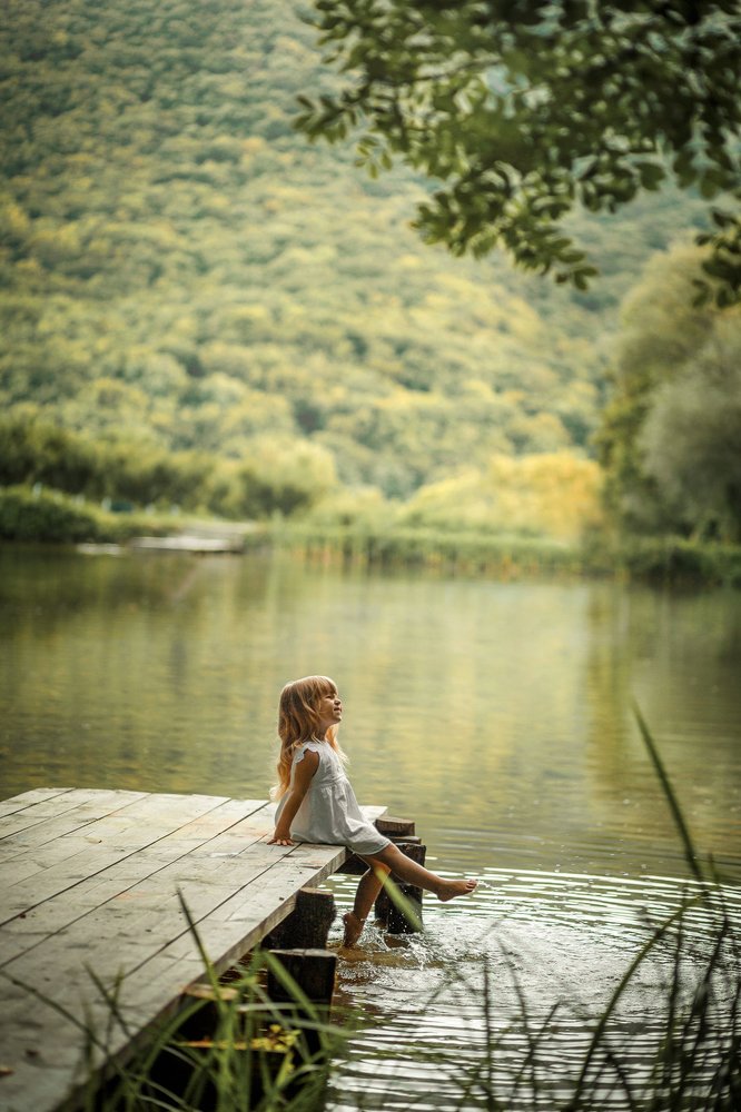 На берегу озера