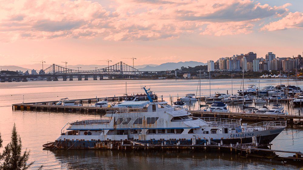 Photograph by Rodrigo Silveira