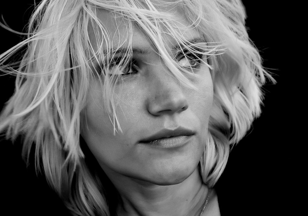 "Анна"