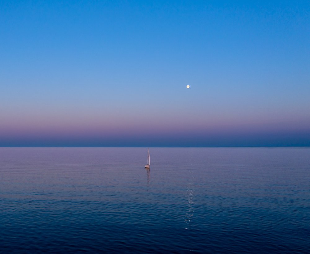 Одиночество в море