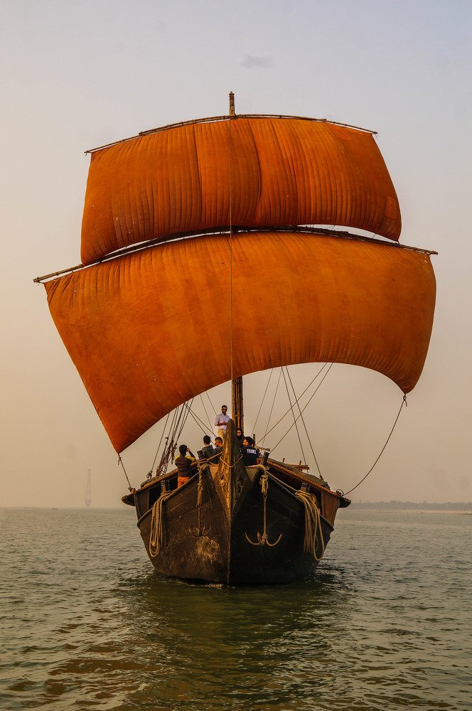 The last boat of the Bengal.