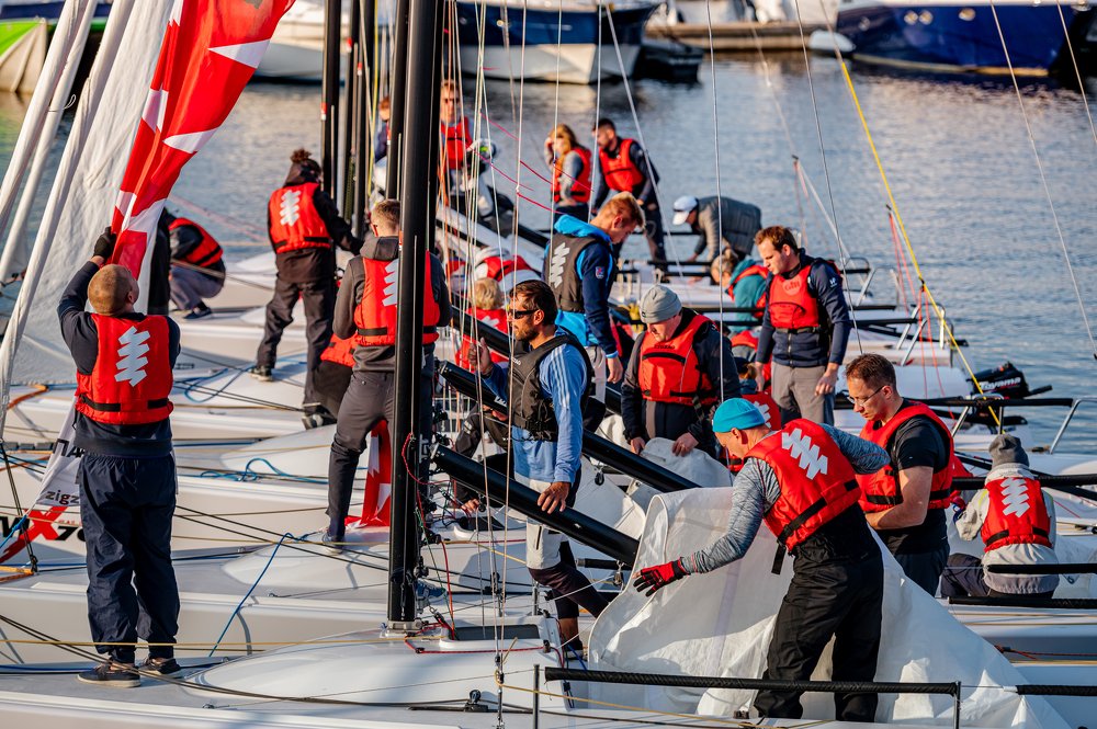 "муравейник" перед регатой