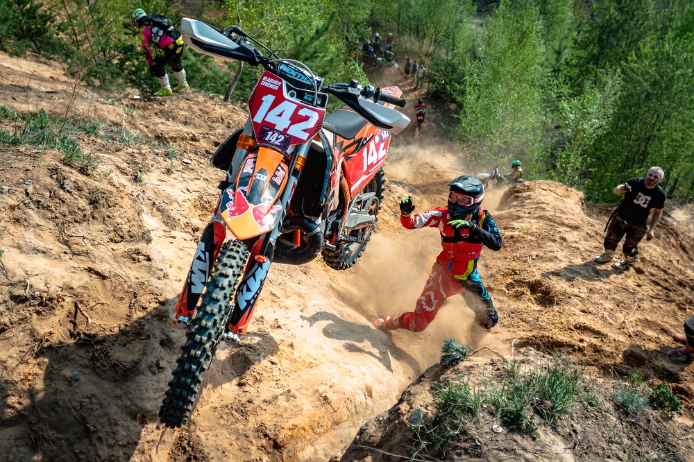 Но что-то кони мне попались привередливые...