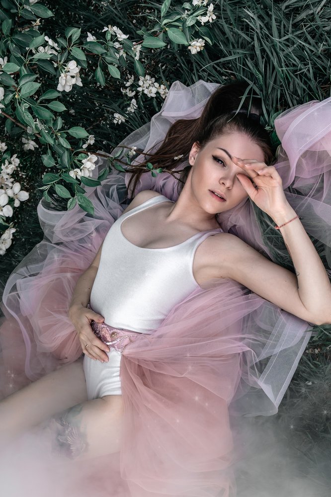 Photograph by Arina Chaiko