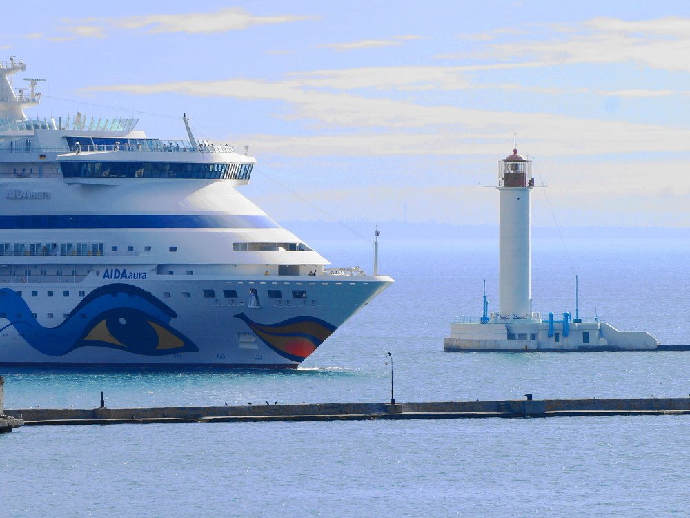AIDA & VORONTSOVSKIY LIGHTHOUSE...