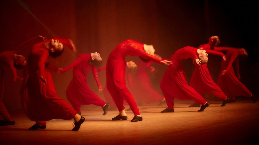 Изгиб красного (Bending red)