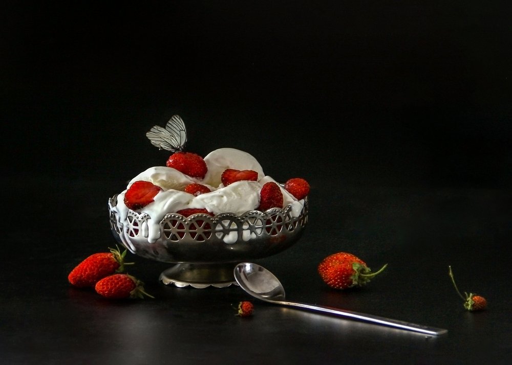 с мороженным...