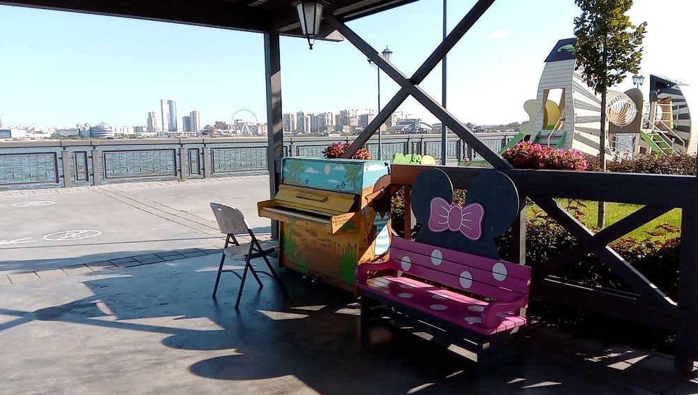 Клавишные в городе.