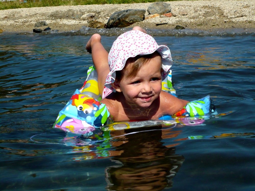 Куда бы еще сплавать?