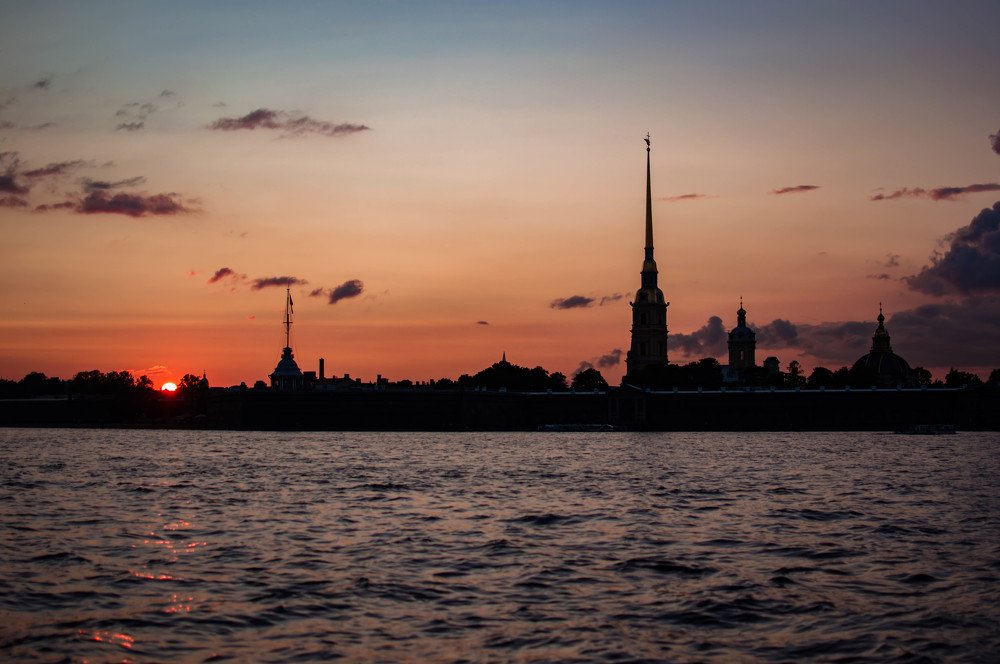 Нева на закате