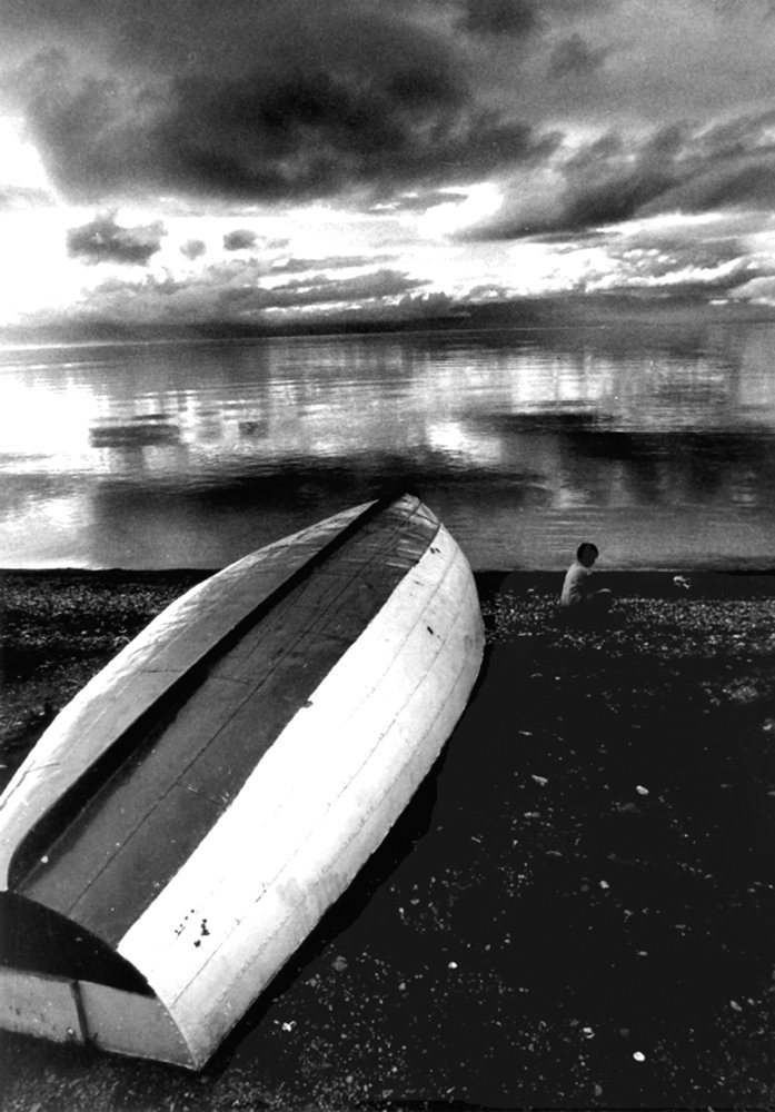 Photograph by Roberto Brsakoski