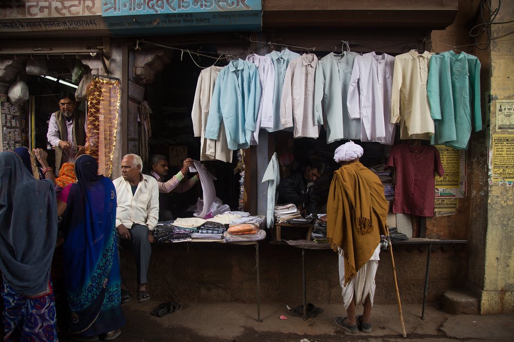 People buying things in the market in Bundi , Rajasthan