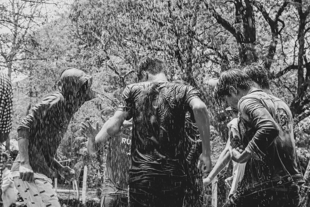 Танцы под дождём