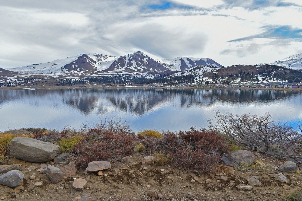 Simetria at the lake