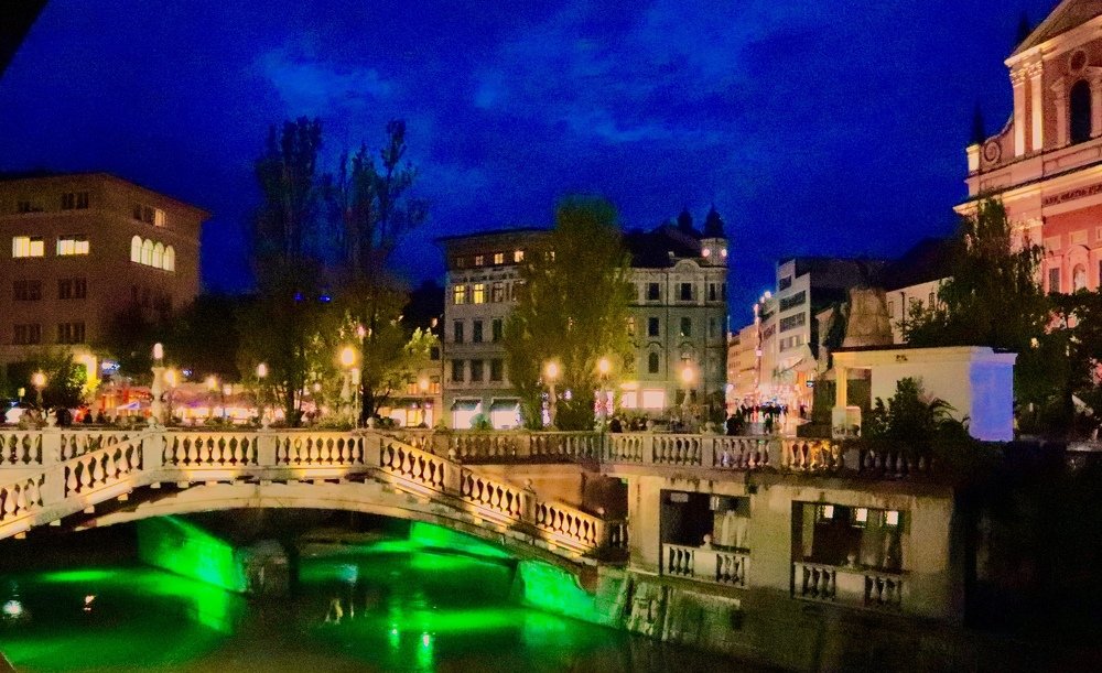 Photograph by Dominique Belling