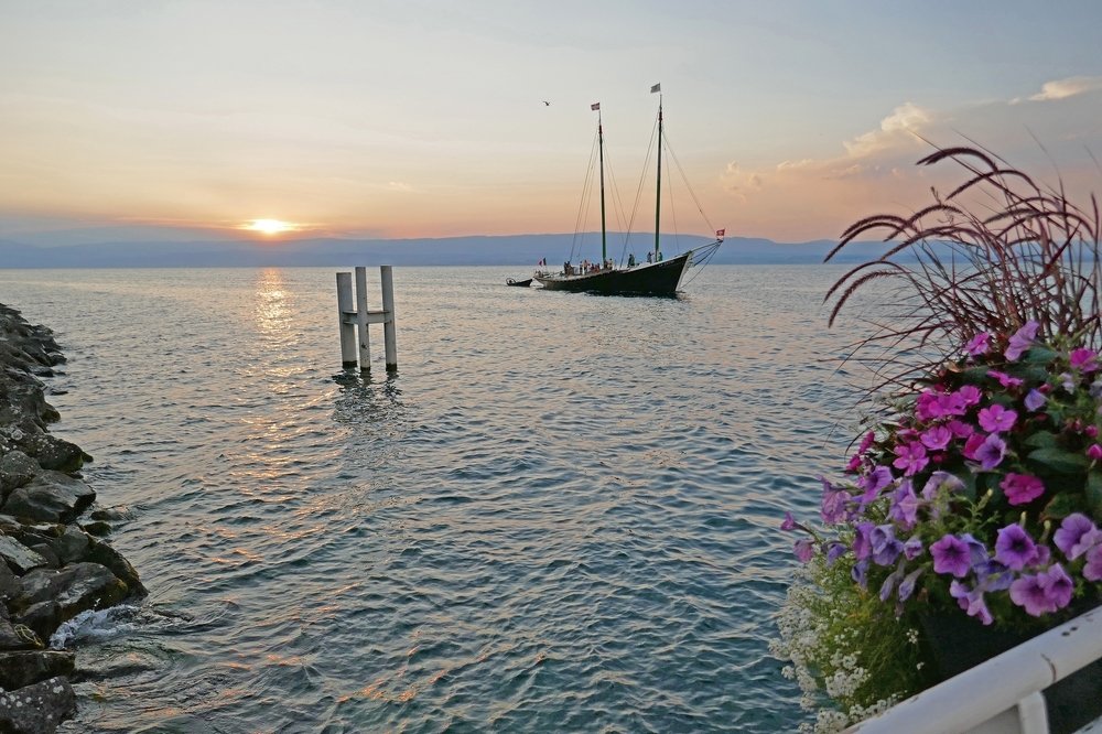 Sunset on Leman