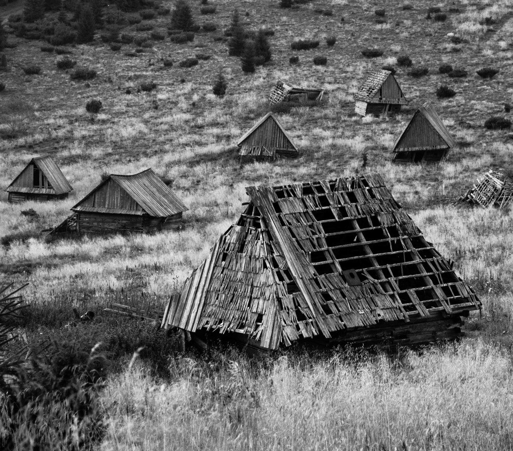 Photograph by Gabriel Martonos