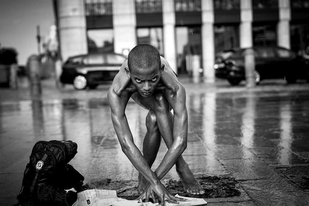 Performance en la Puerta del Sol, Madrid