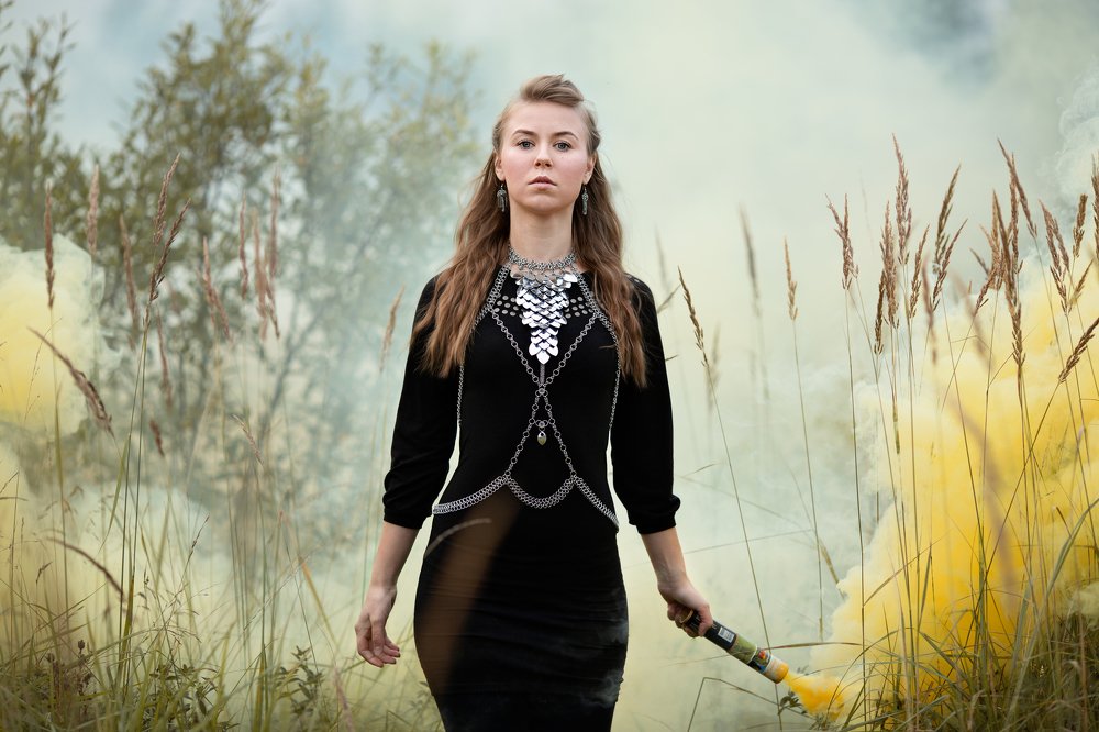 В желтом дыму