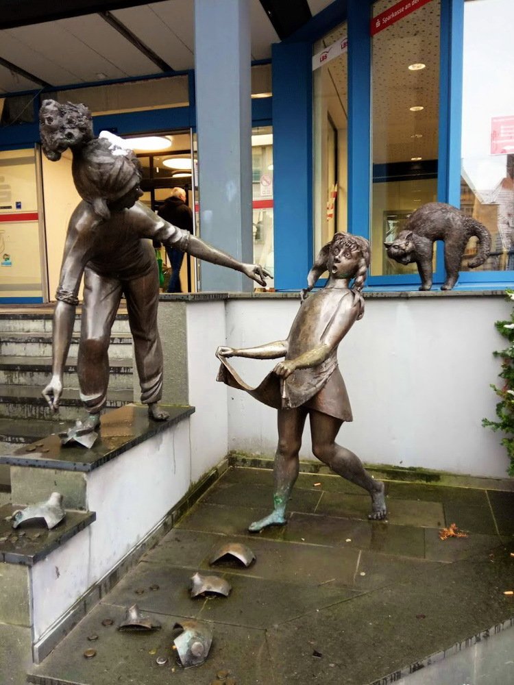 Разбитая ваза