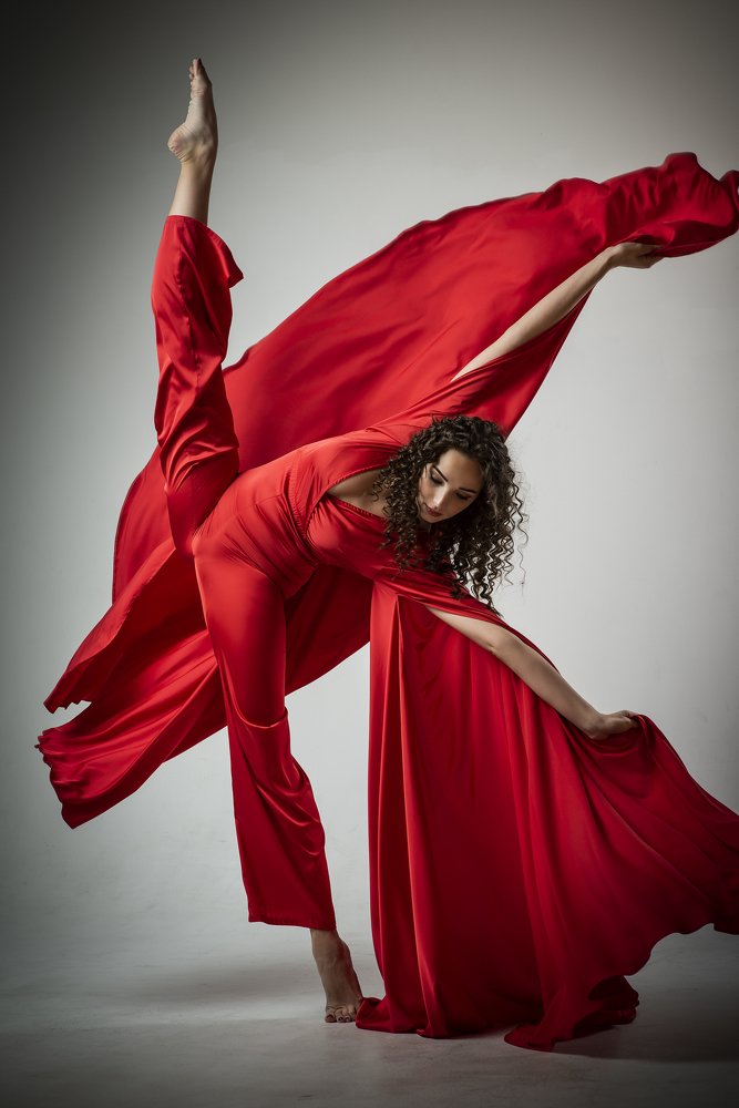 Магия цвета и пластики тела