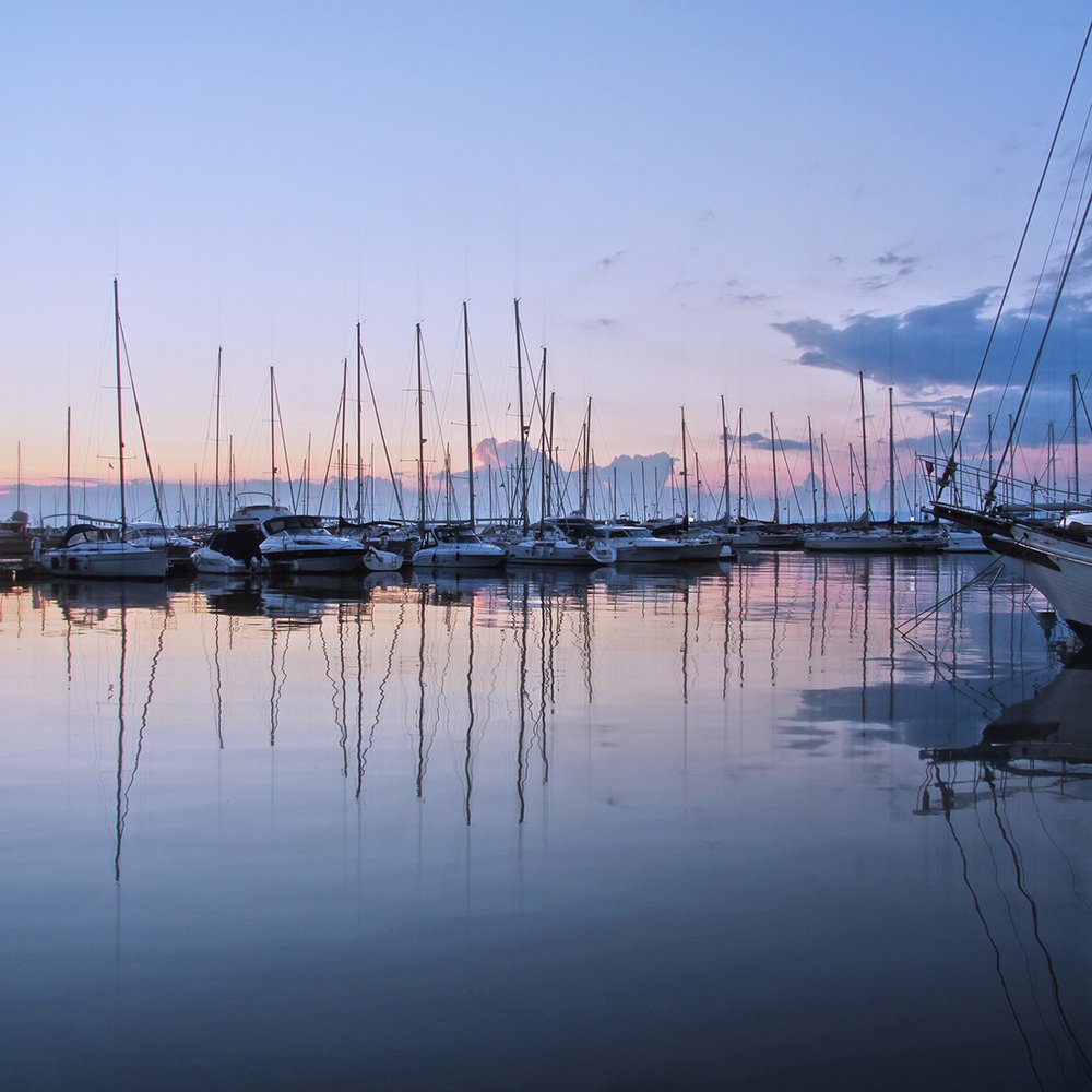 На водной глади