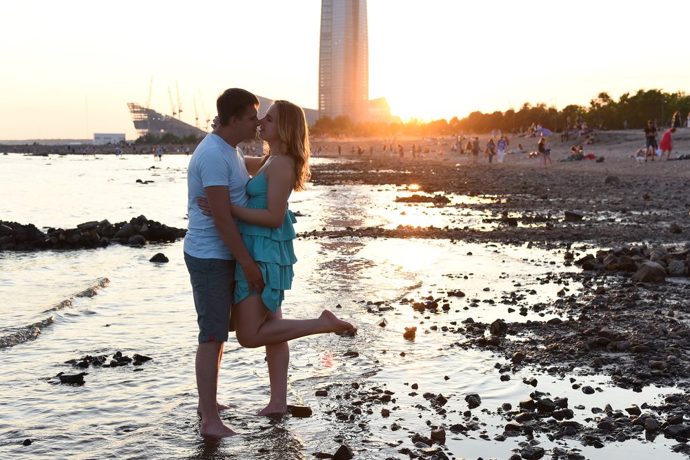 Двое на закате