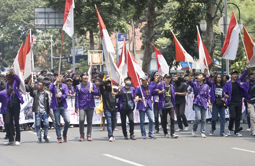 Indonesian Students Contested!