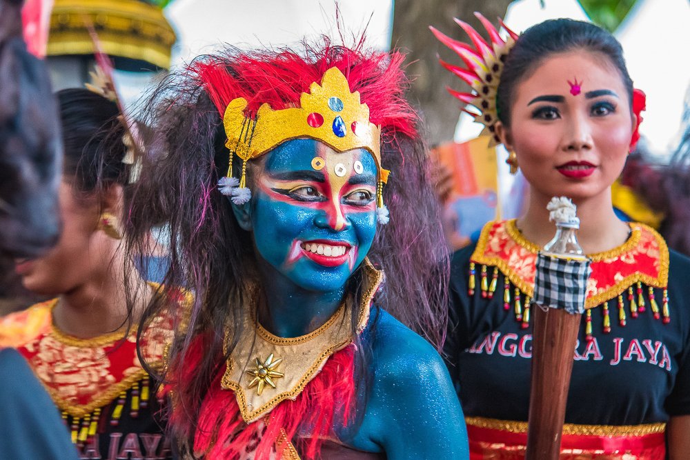 Девочка чудовище