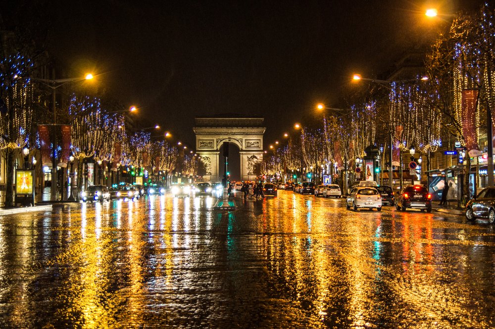 Париж в дожде