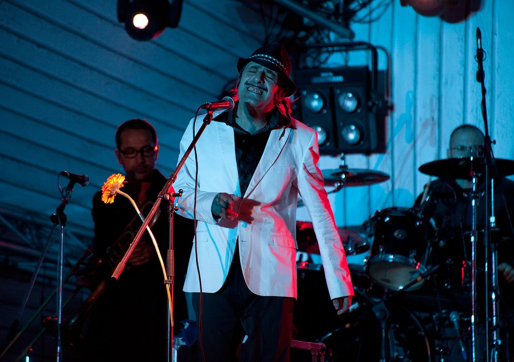 Тонино Каратоне