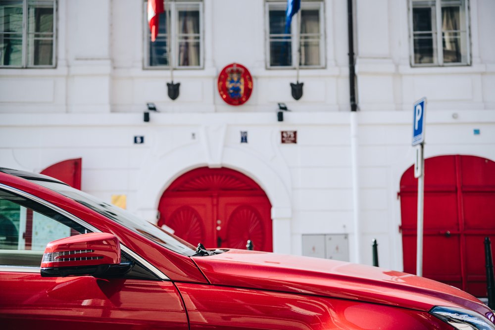 Красные улицы прекрасной Праги