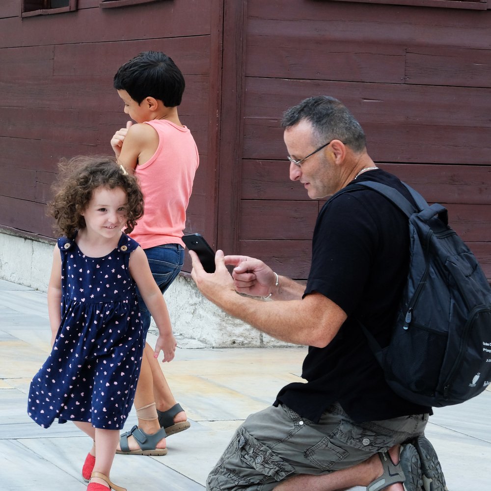 Photograph by Alimjanov Kakhramon