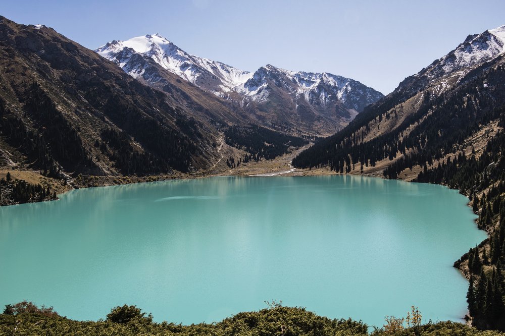 Большое Алматинское озеро, Казахстан.